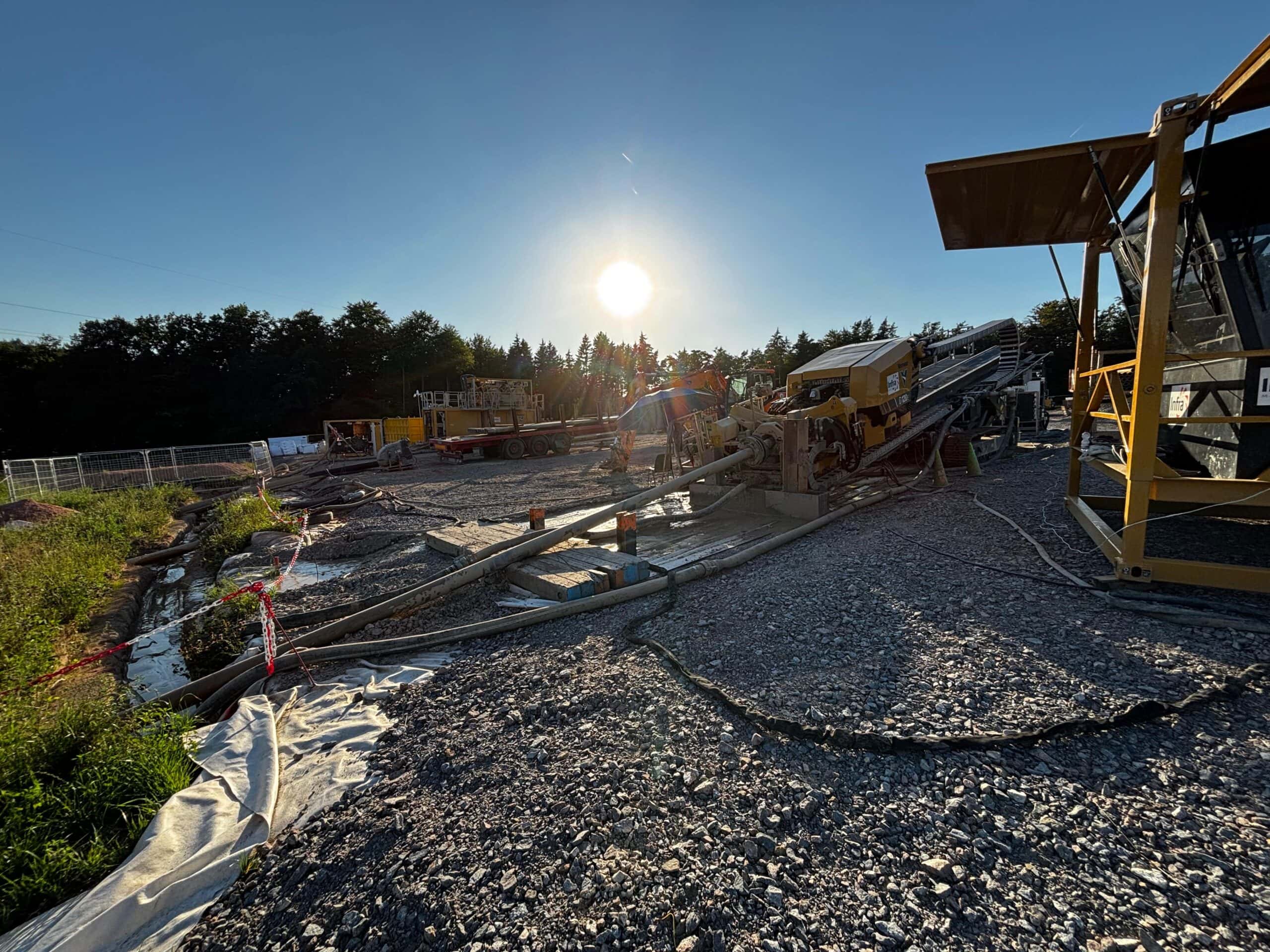 HDD rig and equipment on a job site